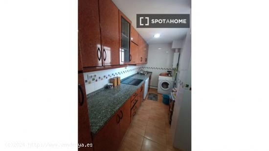 Apartamento entero de 3 dormitorios en Sevilla - SEVILLA