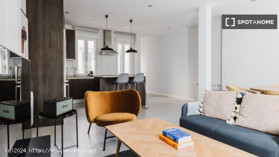 Apartamento de 2 dormitorios en alquiler en Chamberí - MADRID