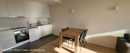  Apartamento entero de 2 dormitorios en Barcelona. - BARCELONA 