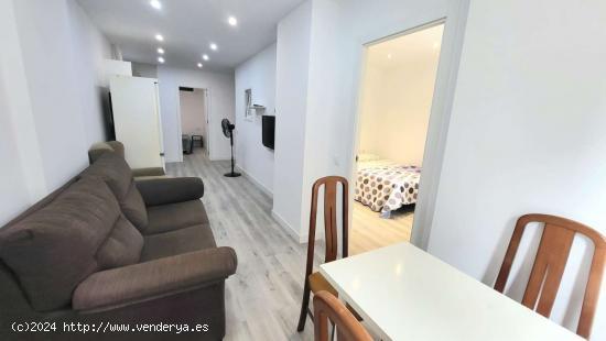  Apartamento de 3 dormitorios en alquiler en Barcelona - BARCELONA 