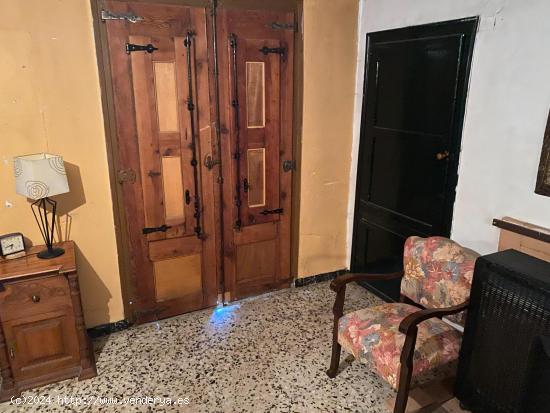 EN VENTA CASA EN LECHAGO - TERUEL