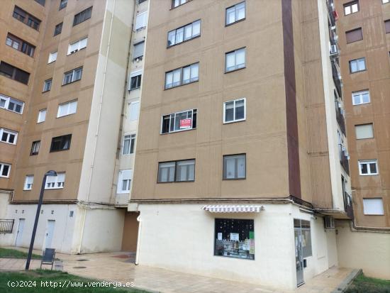  DISPONIBLE A LA VENTA PISO EN URB VIRGEN DEL MILAGRO. VILLAMURIEL DE CERRATO. - PALENCIA 