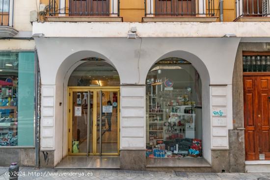  LOCAL COMERCIAL EN VENTA EN GRANADA - GRANADA 