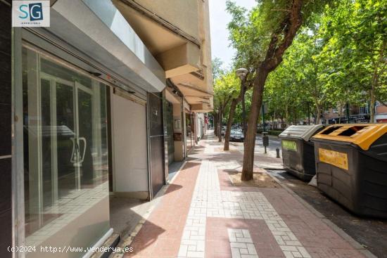  Local comercial en Granada zona Zaidin - Ref. 325842 - GRANADA 