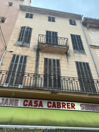 EDIFICIO DE TRES ALTURAS Y LOCAL COMERCIAL - BALEARES