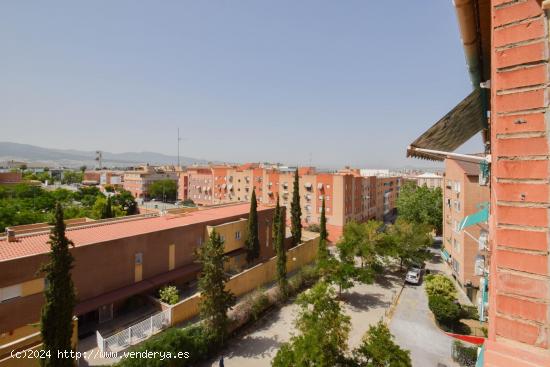  Nuda propiedad piso Camino Bajo de Huetor - GRANADA 