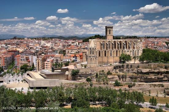 LOCAL EN VENTA EN MANRESA - BARCELONA