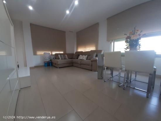 Piso en Elche, zona Altabix ( Campo de futbol), 3 habitaciones y 2 baños - ALICANTE