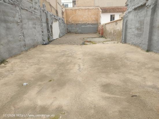 PARCELA DE 240 M2 EN EL BARRIO DE SAN ISIDRO - ALBACETE