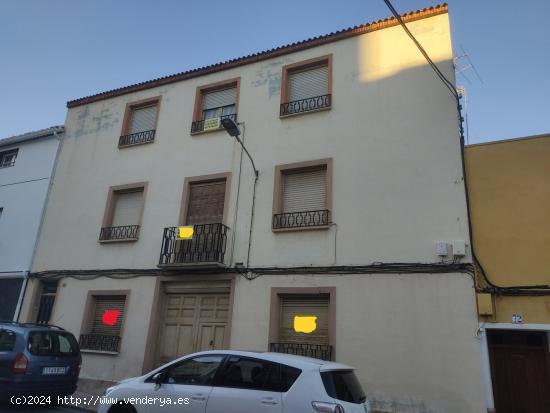  CASA PARA REFORMAR CON MUCHAS POSIBILIDADES - ALBACETE 