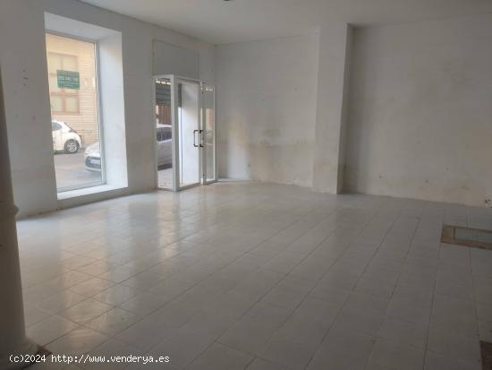 LOCAL COMERCIAL  DE 100M2 EN EL CENTRO - ALBACETE