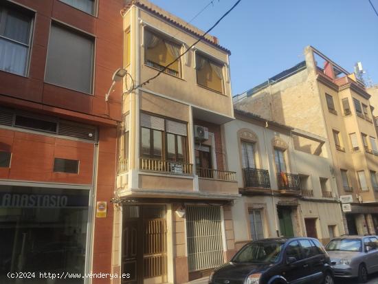  VIVIENDA CON AMPLIA TERRAZA EN EL BARRIO DE SAN ROQUE - ALBACETE 