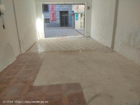 LOCAL COMERCIAL EN ZONA COMERCIAL Y CENTRICO - ALBACETE