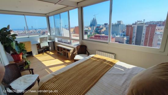 Atico  Duplex con terraza a nivel del salon, VISTAS al mar y a todo Barcelona - BARCELONA