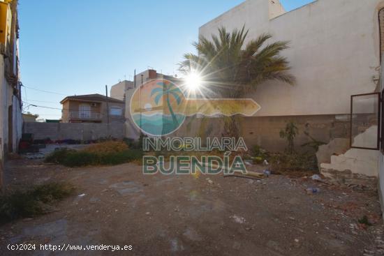 SOLAR DE 228 METROS EN MUY BUENA ZONA DEL PUERTO DE MAZARRÓN. - MURCIA