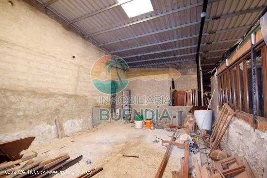 Amplia nave industrial en venta, Mazarrón centro. - MURCIA