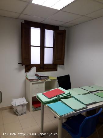 Oficina en alquiler en Centre Vila - BARCELONA