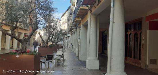  Casa con terraza en el centro de Vilafranca del Penedès - BARCELONA 