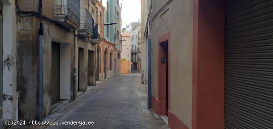 Casa con terraza en el centro de Vilafranca del Penedès - BARCELONA