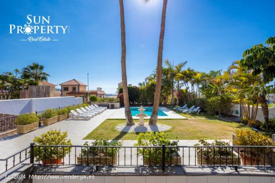 VILLA EN EL MADROÑAL - COSTA ADEJE - SANTA CRUZ DE TENERIFE