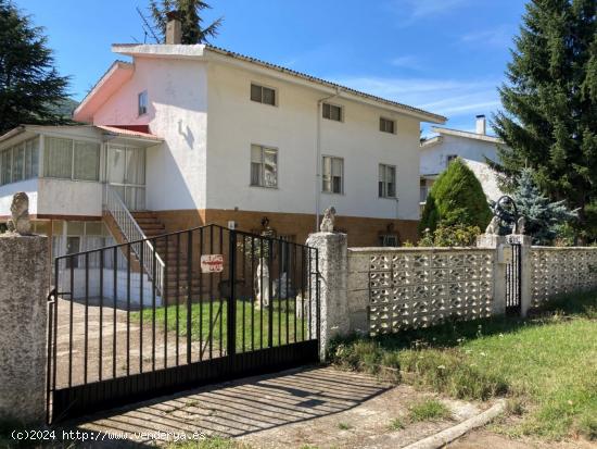 RESIDENCIA EN PLENA MONTAÑA LEONESA CON GRAN FINCA - LEON