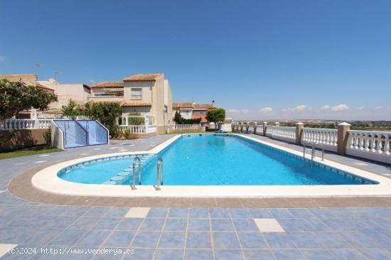 Fantástico semiadosado en Urbanización El Edén, Guardamar del Segura, Costa Blanca - ALICANTE