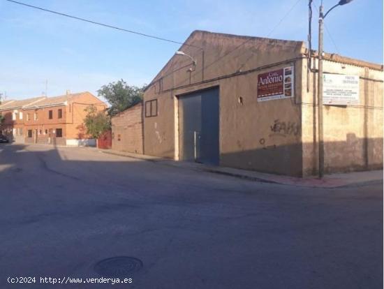  NAVE INDUSTRIAL EN TOBARRA DE 875 M2 - ALBACETE 