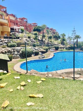  FANTÁSTICO PISO EN UNA URBANIZACIÓN PRIVADA CON PISCINA EN LA ZONA DE LA RESERVA DE MARBELLA - MAL 