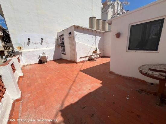  EDIFICIO HISTORICO EN CASCO ANTIGUO - ALICANTE 