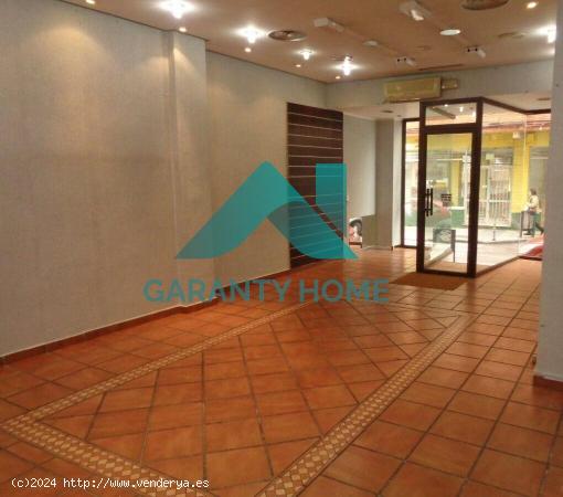 Se alquila  local comercial en zona CENTRO - CACERES