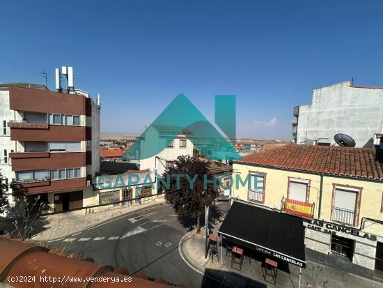 Se vende casa de 3 plantas en Plaza de Italia - CACERES