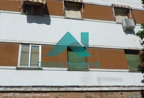 SE VENDE PISO EN ZONA LLOPIS IBORRA - CACERES