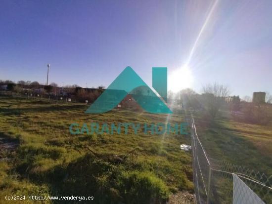  SE VENDE PARCELA EN ZONA VISTA HERMOSA - CACERES 