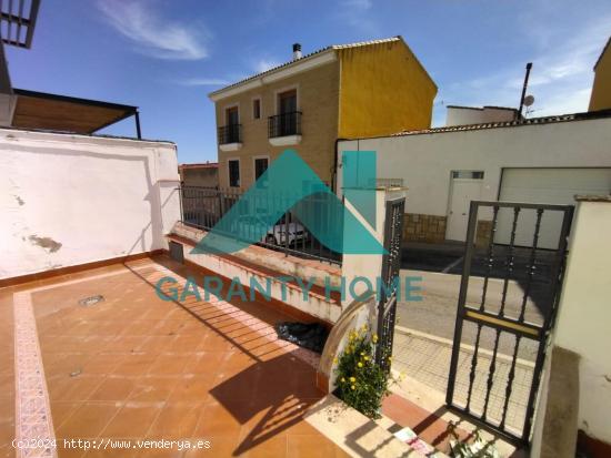 SE VENDE CASA EN ZONA PLAZA ITALIA - CACERES