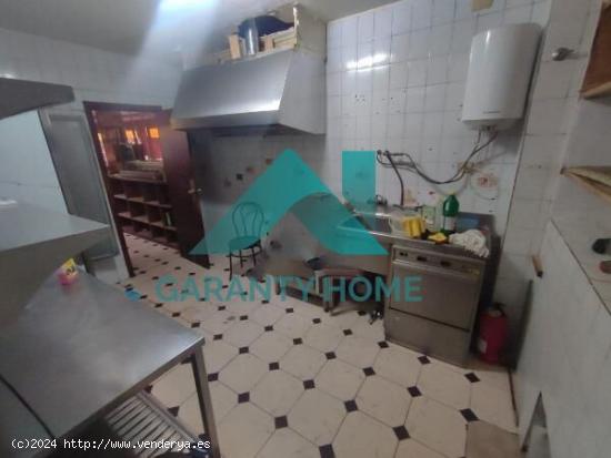 SE VENDE LOCAL EN ZONA MOCTEZUMA - CACERES