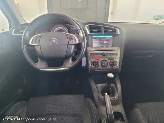 Citroen C4 1.2 PureTech Live 110 de 2017 con 126.000 Km por 8.500 EUR. en Madrid