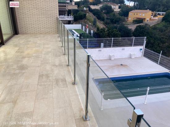 VENTA DE CHALET EN URBANIZACION LOS LAGOS EN ALFARP (VALENCIA) CON PISCINA - VALENCIA