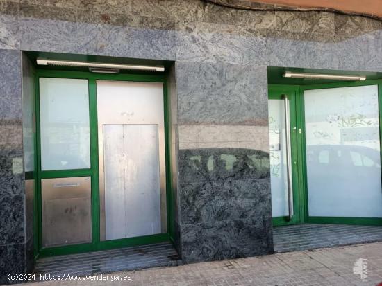  LOCAL COMERCIAL EN VENDA A IGUALADA - BARCELONA 