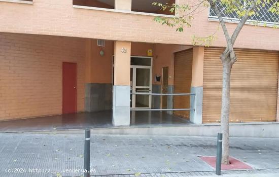 LOCAL COMERCIAL EN VENDA, A MARTORELL - BARCELONA