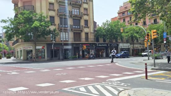 Traspaso de Gimnasio en el Barrio de Sants - Barcelona - BARCELONA