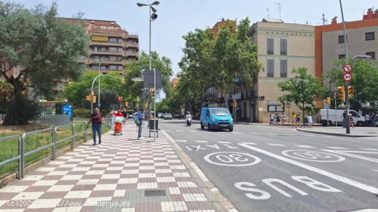 Traspaso de Gimnasio en el Barrio de Sants - Barcelona - BARCELONA