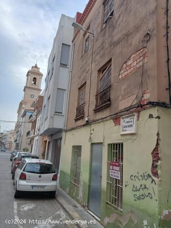 CASA EN CARLET - VALENCIA