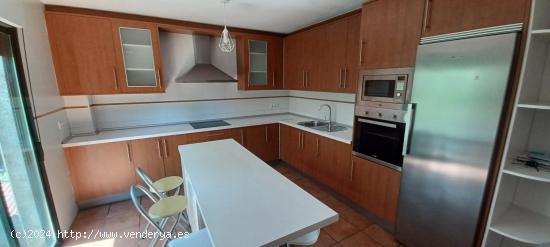 CHALET EN VENTA EN NEGREIRA - A CORUÑA