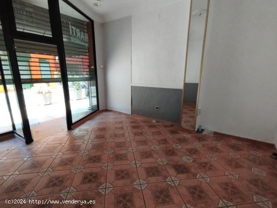 SE ALQUILA FANTÁSTICO LOCAL COMERCIAL EN EL CENTRO DE GANDÍA - VALENCIA