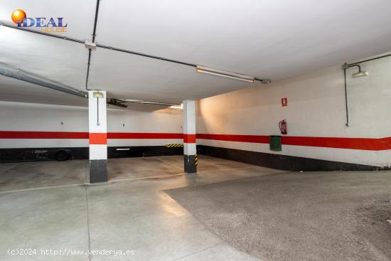 PLAZA DE GARAJE JUNTO A ALHAMAR Y CORTE INGLÉS. - GRANADA