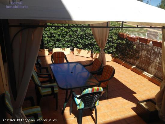 Bajo con cuarenta metros de terraza, en Sojuela. - LA RIOJA