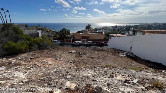 ¡Parcela con maravillosas vistas al mar en San Agustín! Dispone de un fantástico proyecto y licen