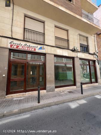 Crevillente, sensacional garaje con varias plazas. - ALICANTE