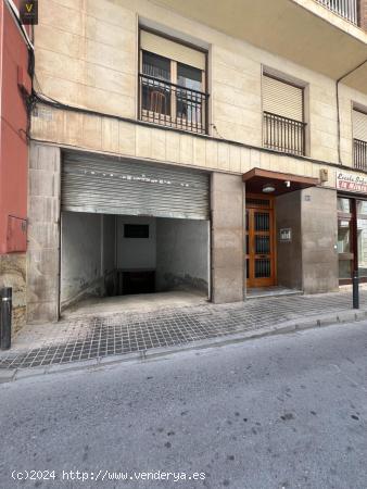 Crevillente, sensacional garaje con varias plazas. - ALICANTE