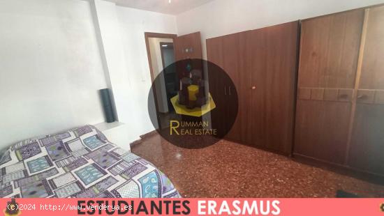  ERASMUS / Piso de CUATRO Dormitorios en el Centro - GRANADA 